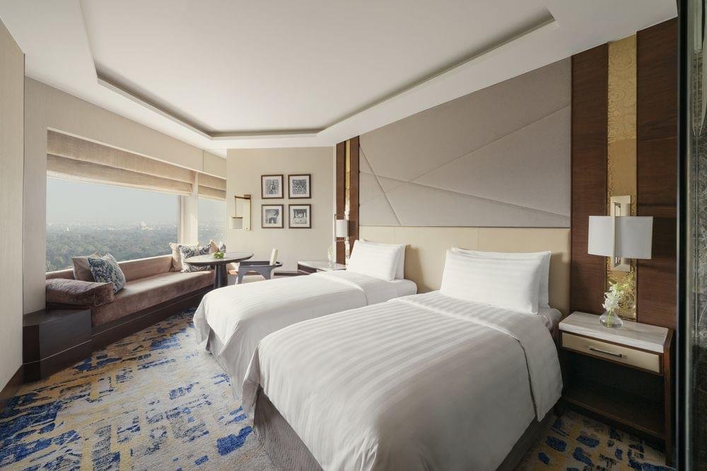 Shangri La Hotel Guest Room